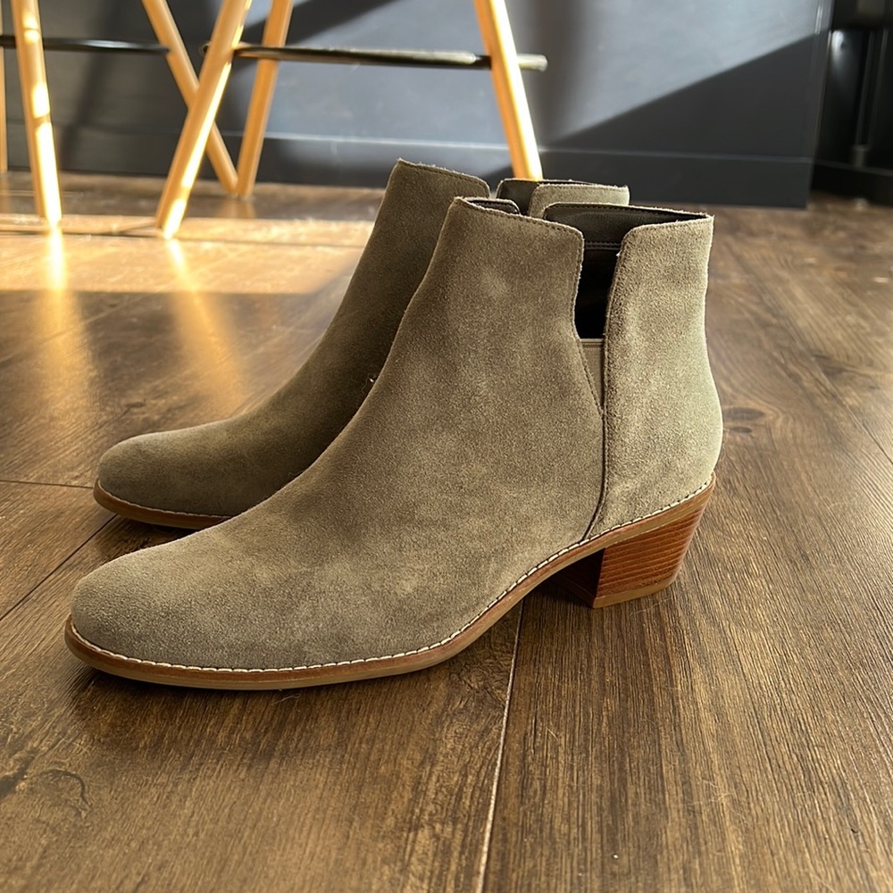 Cole Haan Signature Gray Suede Boots